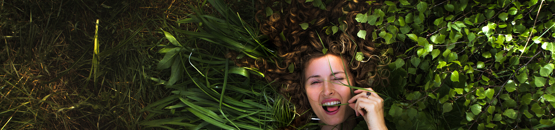 tło naturalnych past do zębów